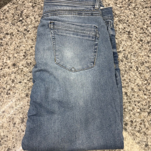 Stylish Light Blue Distressed skinny Jeans - Picture 6 of 9